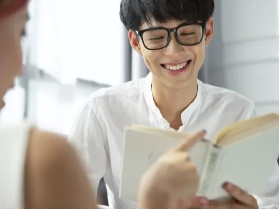 织布车间工资,织布工人工资多少钱一个月