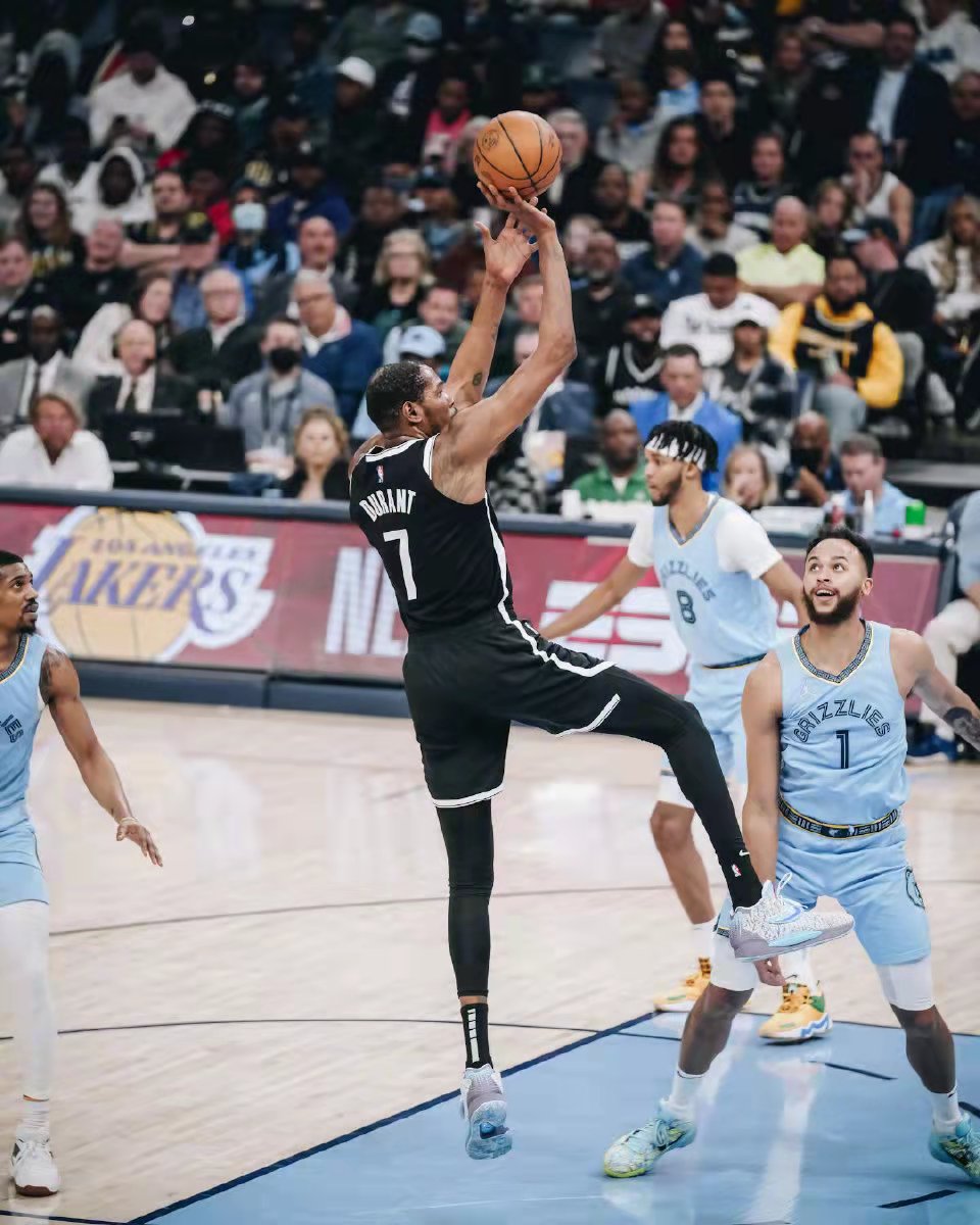 球鞋上脚集锦：0与1的美妙邂逅...