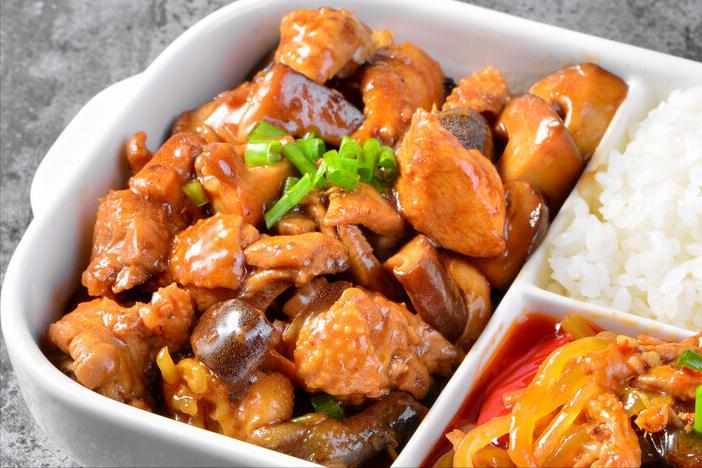 炖鸡不要太油,炖鸡不要焯水怎么洗