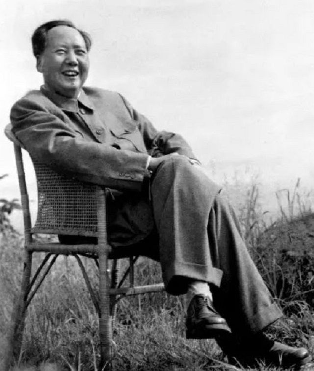 1945年重庆谈判，毛主席全身而退，阴谋落空的蒋介石后招是什么