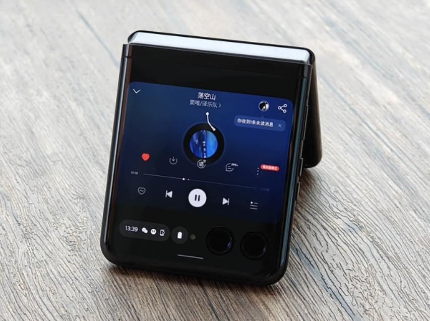 联想摩托罗拉手机未来发展趋势,摩托罗拉和联想手机有什么区别