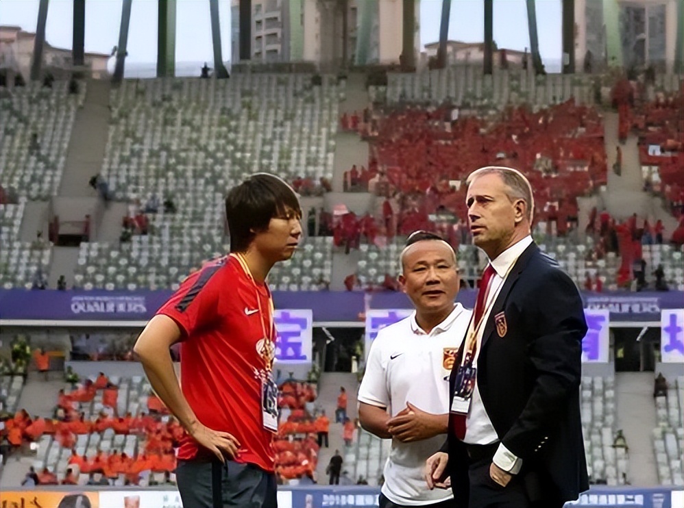 李铁，对得起我们吗？XXX,退钱