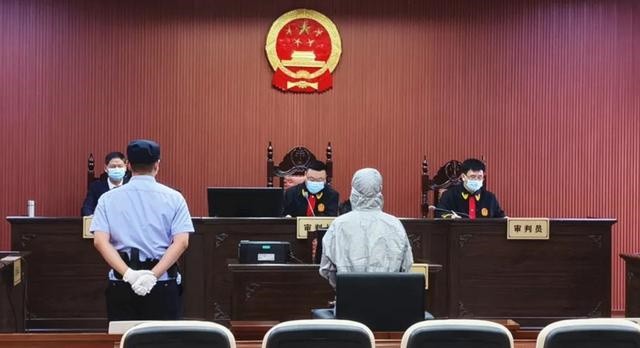 骗40万投资者上百亿，给自己配12名秘书，昔日河北首富终锒铛入狱