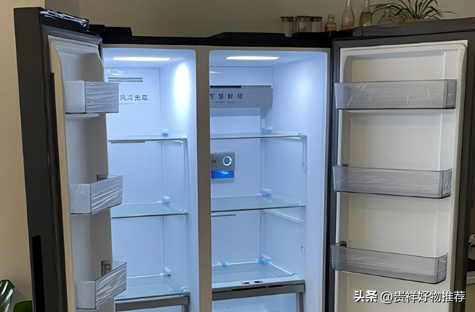 冰箱一个晚上忘关门了耗多少电,冰箱冷冻忘记关门一天要费多少电