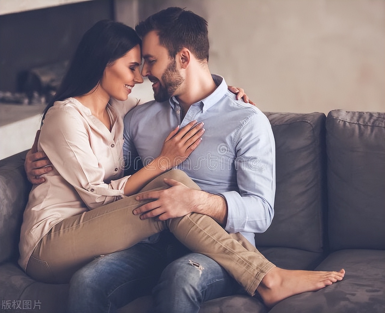 夫妻间多久互动最好,夫妻之间什么时候互动最好