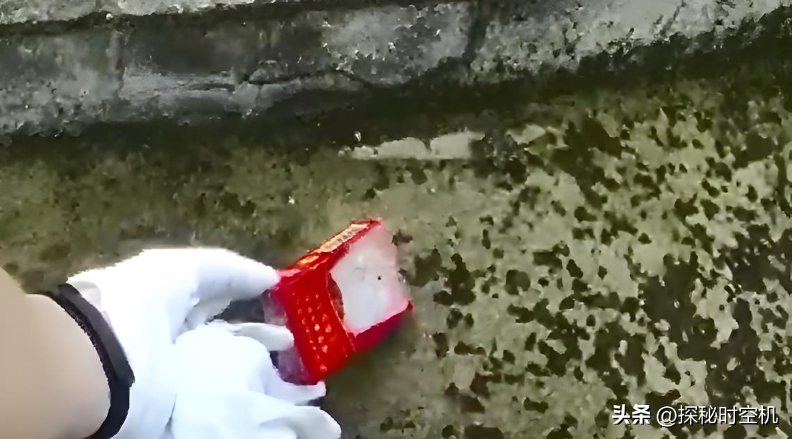 女子在家中遇害凶案现场触目惊心,少女家中遇害事件