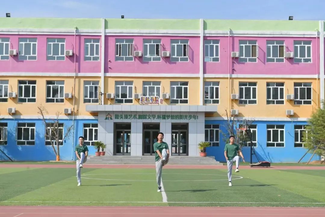 对刘畊宏的描写,刘畊宏很拽的角色