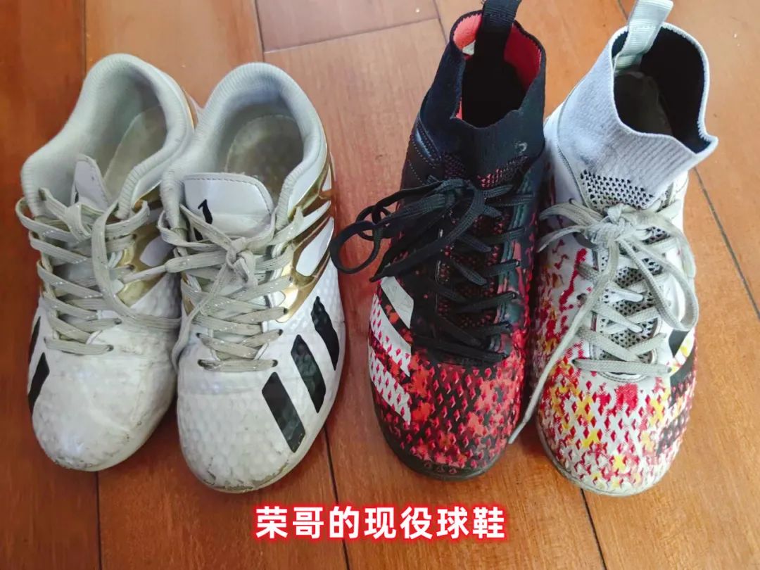 最近足球鞋推荐顶级,公认脚感最好的10双ag足球鞋