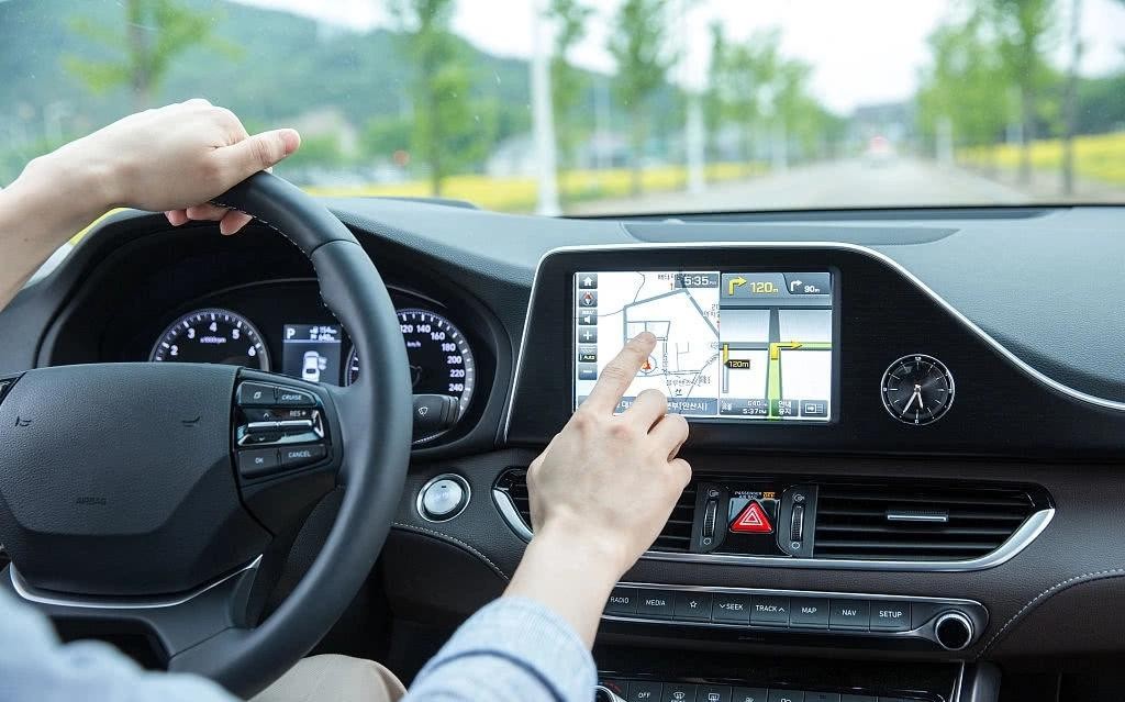 百度地图和高德地图哪个更准确？老司机：一出市区，差距一目了然