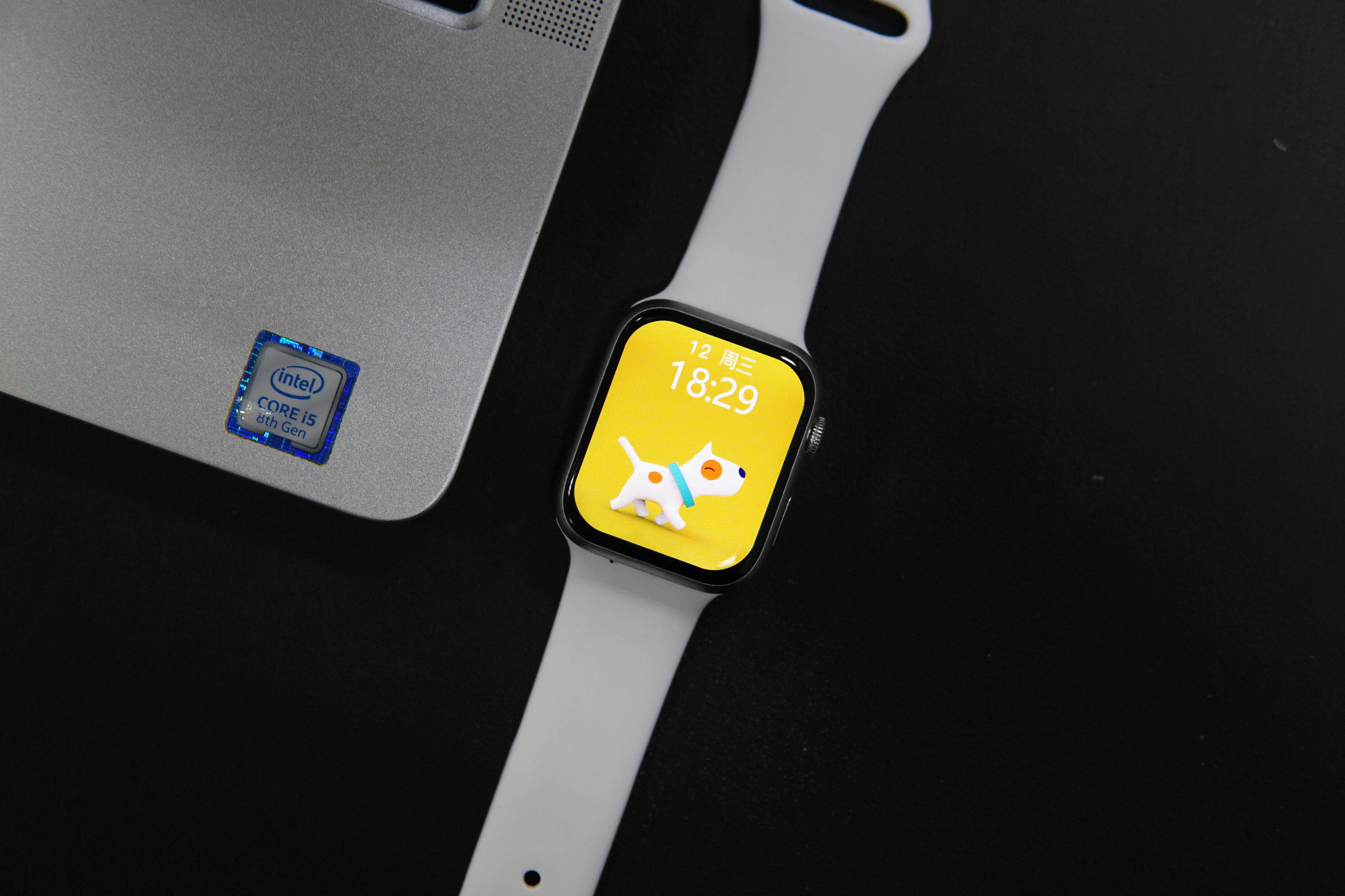 用268让你忘掉Apple Watch！微穿戴这品牌真敢玩，性价比到了极致