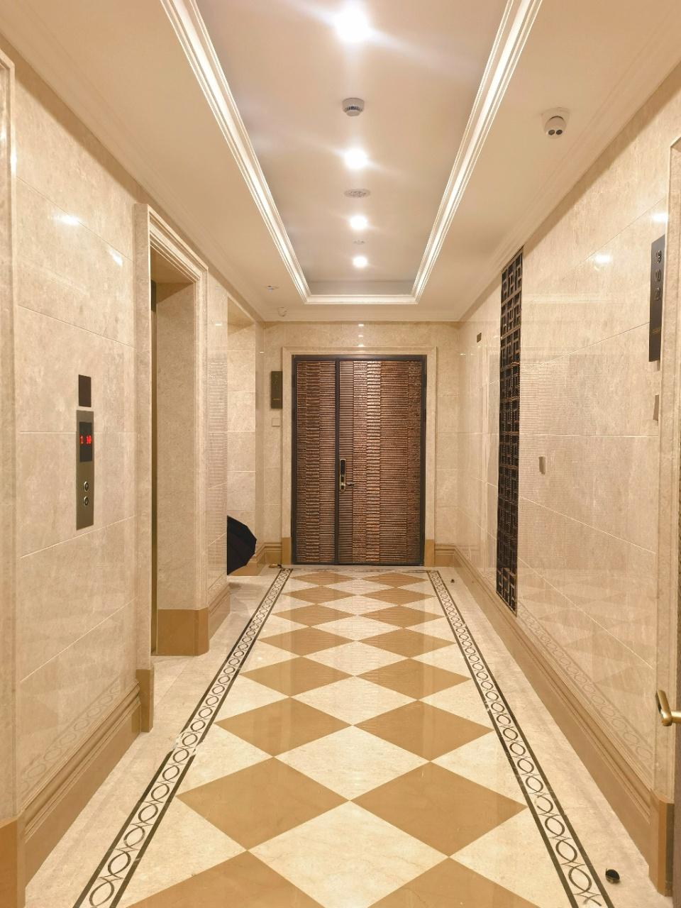 上海杨浦区九龙仓玺园,上海上亿的极简大平层