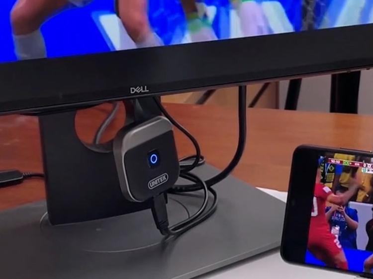 无线投屏和智能投屏有什么区别,无线投屏与有线投屏哪种效果更好