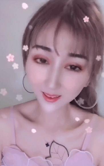 杭州小伙与“女友姑妈”同居4年后，发现姑妈就是自己的女友