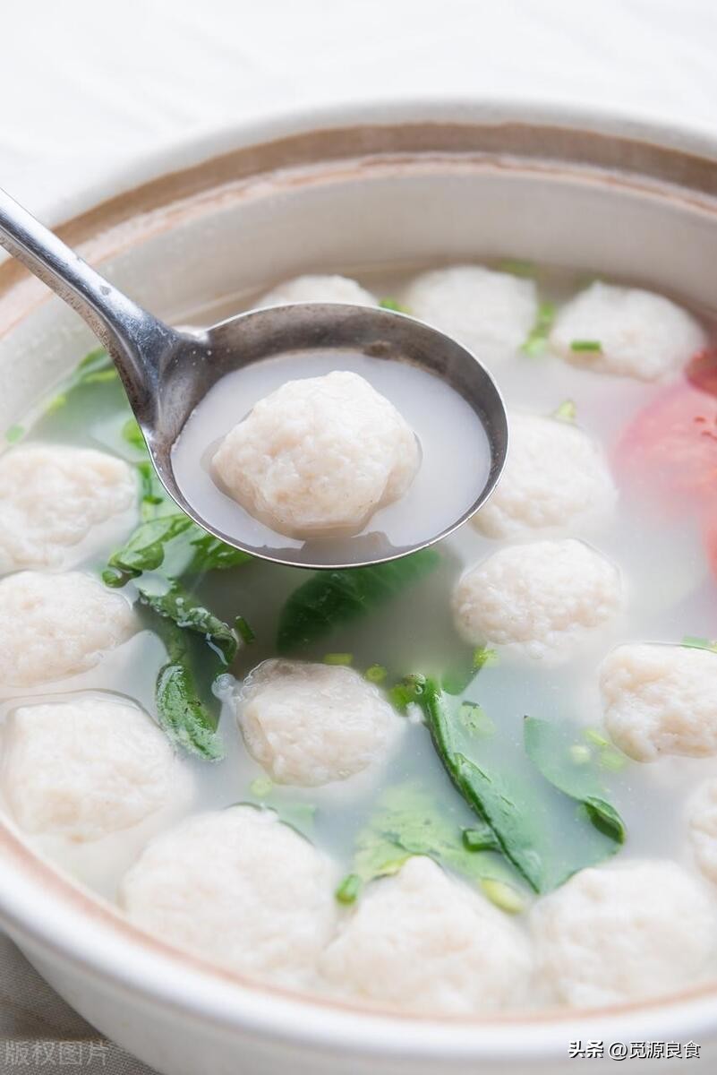 哪种食品添加剂制作鱼丸有筋丝的,用什么添加剂制作鱼丸鱼味不变的