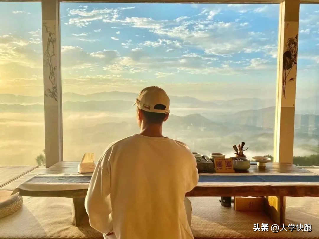 在一个四五线小县城月入五万,在小县城月入6000什么水平