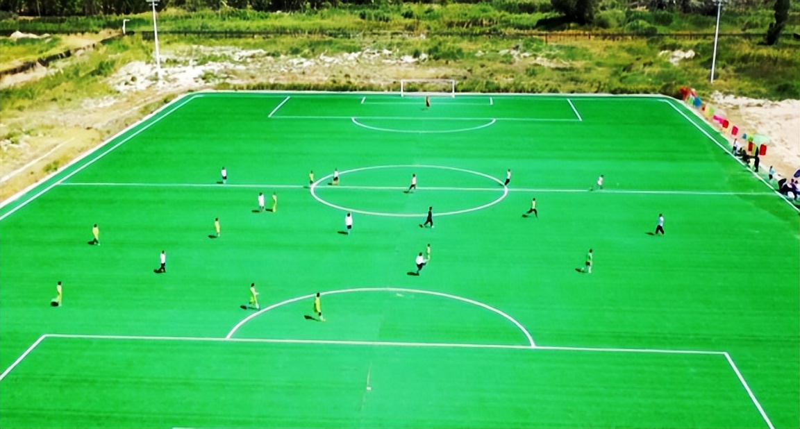 新疆阿勒泰体育场,阿勒泰市体育广场