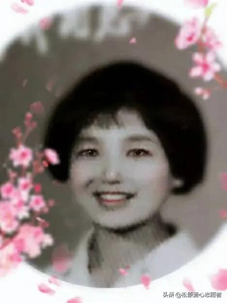 爱不释手的雨衣 (童年的花雨衣)