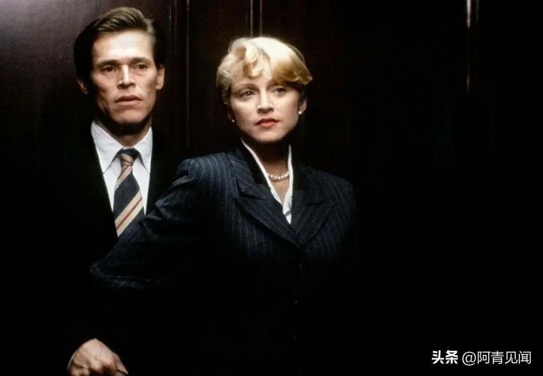 朱丽安摩尔老片,朱丽安摩尔最美图片