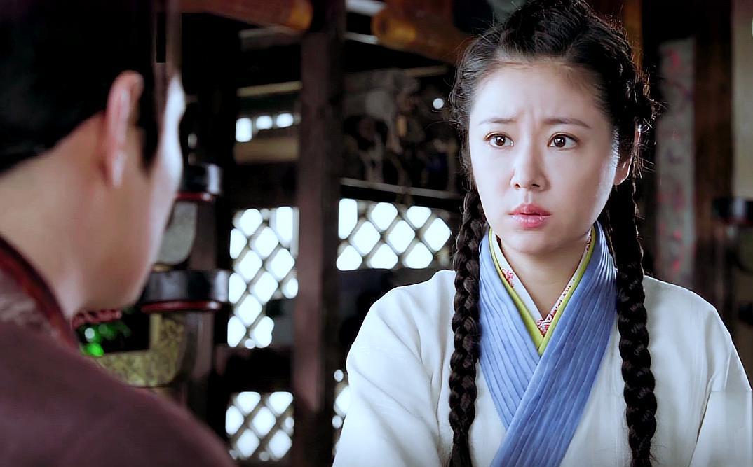 明明“徐娘半老”，却非要“尬演少女”，这4位女明星脸不红吗？