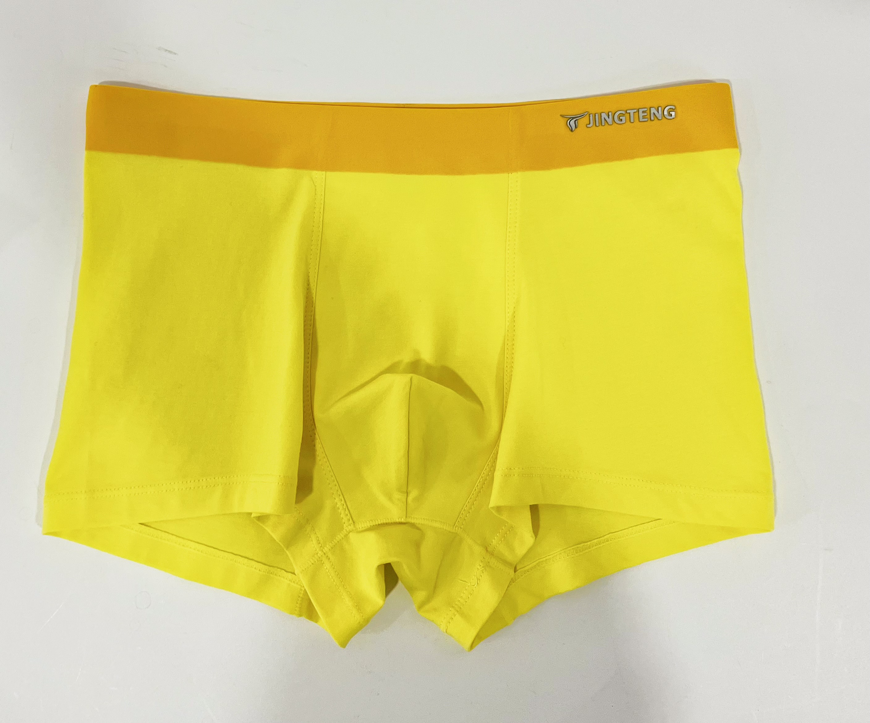 和它的相处，就像老友一般舒适！穿上这条*裤内**，尽享舒爽！