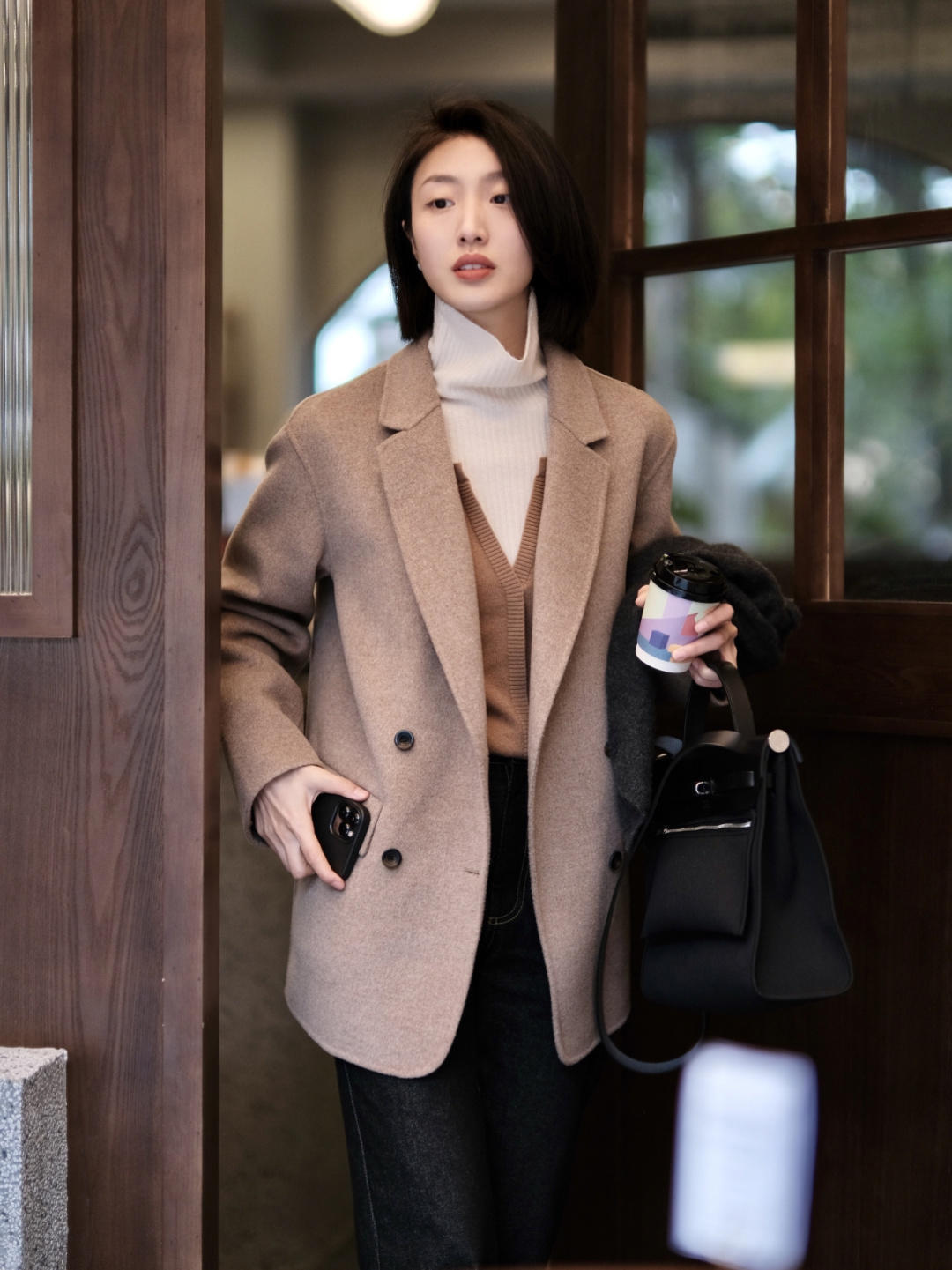 职场OL冬季离不开“羊毛西装”，借鉴这组搭配，日常通勤也很时髦