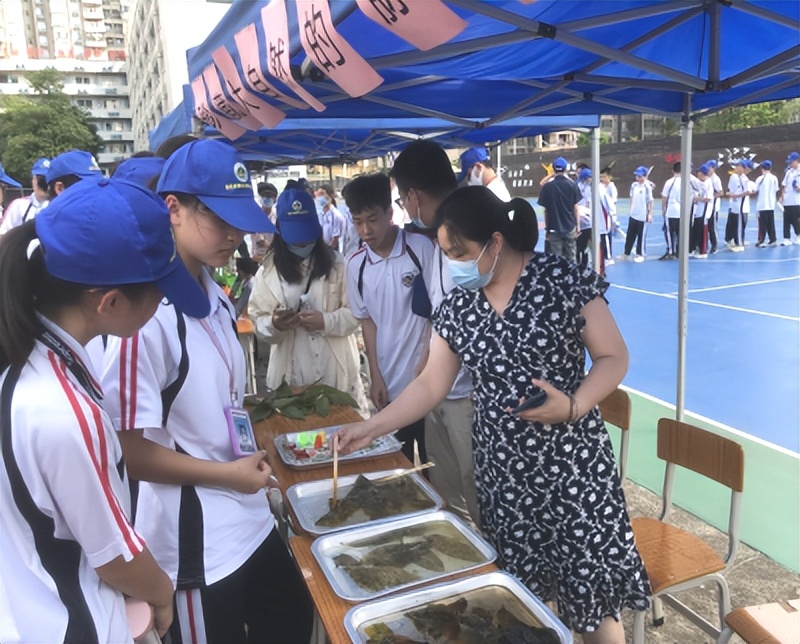 教学科技赋能融合区域协同共谋发展——清城中学第十届校园科技节