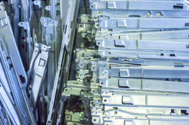 五金小件自动化冲压视频,五金壶身自动化冲压