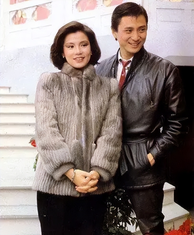 1985年，26岁翁美玲自杀后，为何身包五层锡纸？