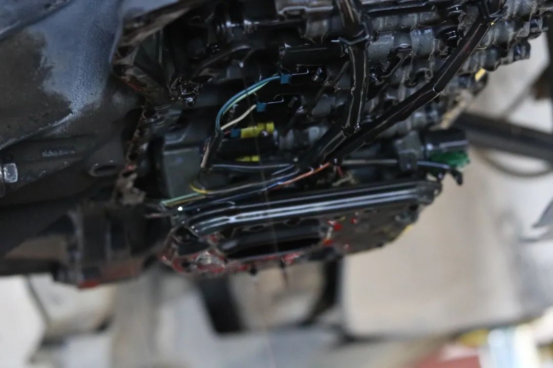 12年大众途观二手车翻新,大众途观外观塑料件翻新