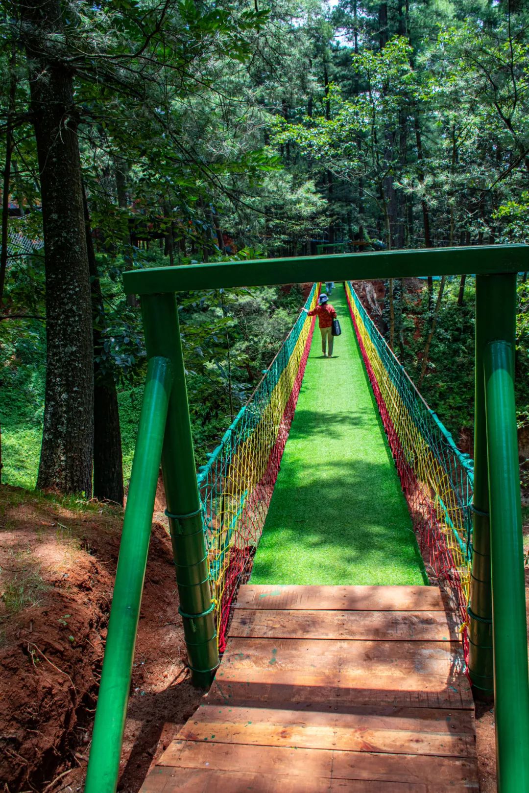 昆明松鹿部落风景区现在收门票吗,昆明松鹿部落景区