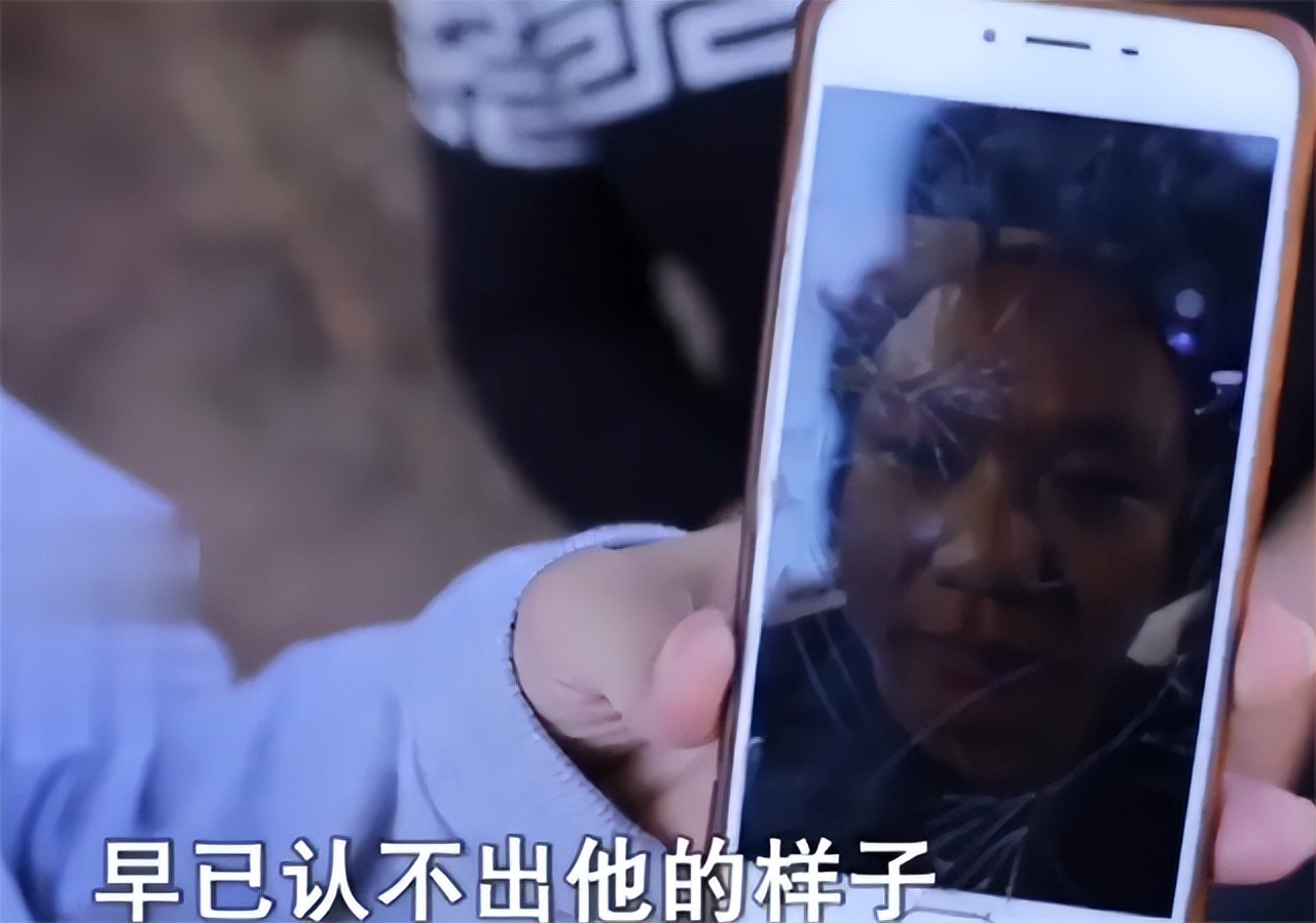湖南小伙死亡母亲哭瞎右眼，15年后交警通知：你儿子被拘留了