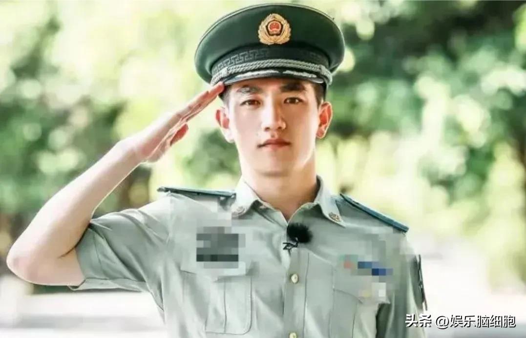 张馨予之前的情路也颇为坎坷,张馨予感情史