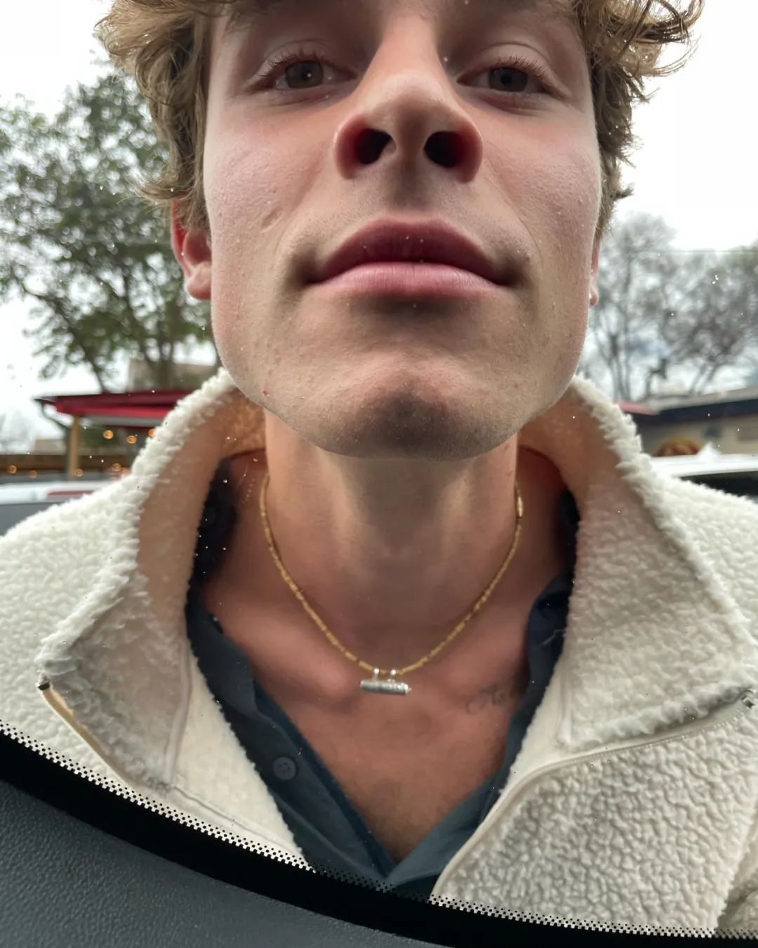 shawnmendes胡子,shawnmendes穿凉鞋