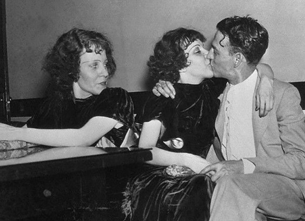 英国连体双胞胎姐妹,英国连体姐妹