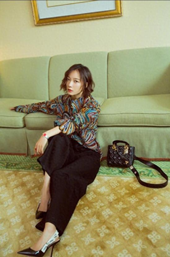 从坚决不拍裸戏，到近乎全裸出镜！起底“过气花旦”王珞丹上位史