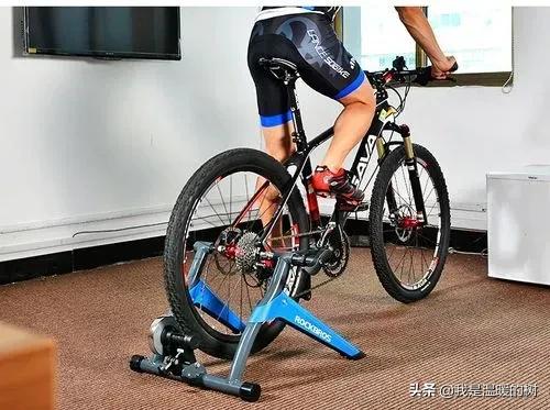 五十岁在家适合用什么健身器材,自己买健身器材在家锻炼身体