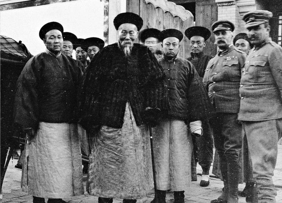 沙皇尼古拉二世和日俄战争,尼古拉二世为何最后全家被枪决