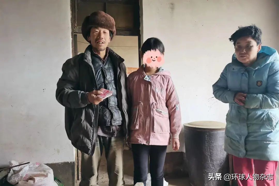 “逼”学生吃虾的山村校长，和被他守护的童年