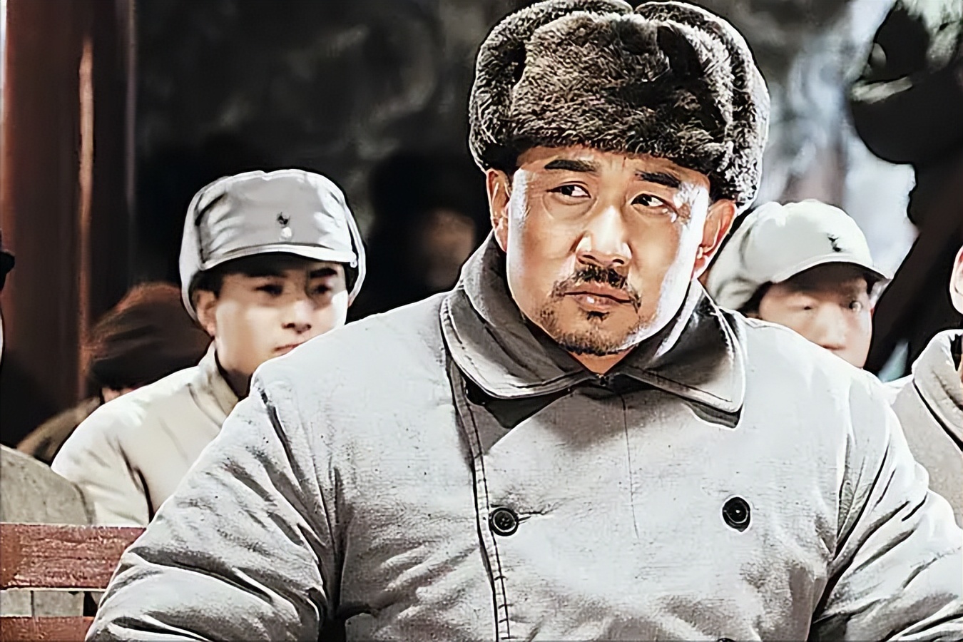 “十七年”电影中，田野、工厂与*会集**，是呈现幸福生活的主要地点