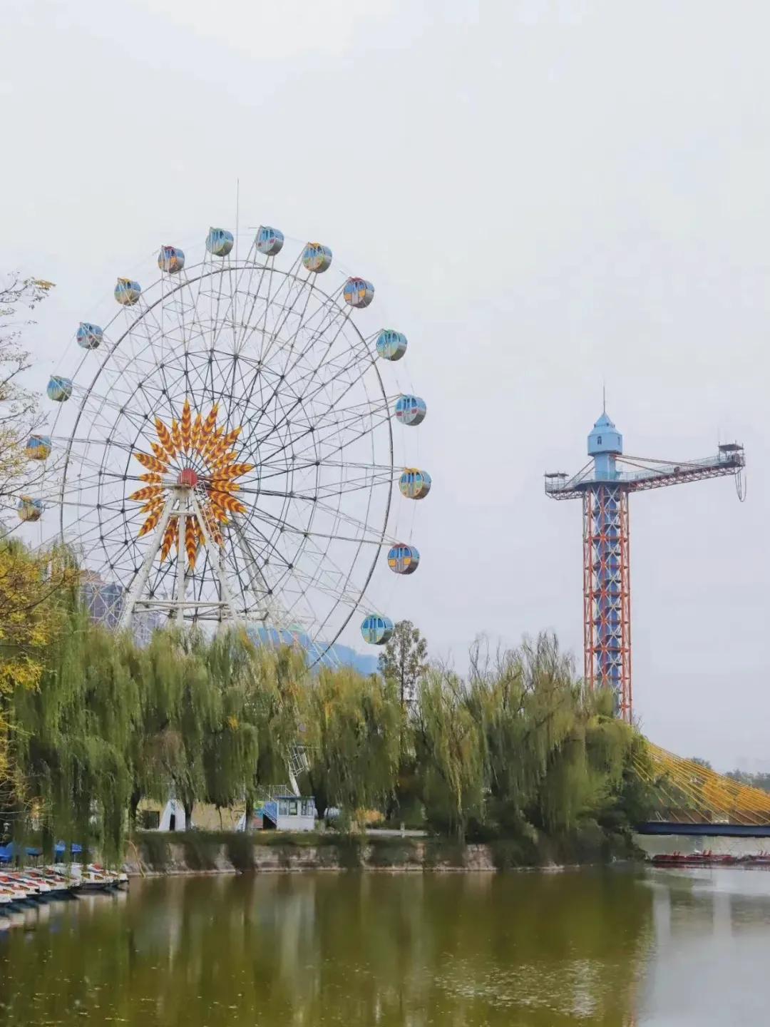 西安秦岭野生动物园游乐场,西安小孩子玩的室外游乐场