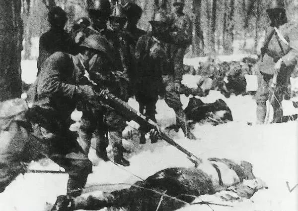 勿忘国殇吾辈自强的手抄报,国殇永不能忘吾辈自强什么意思