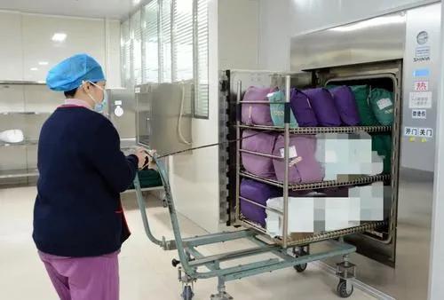 27岁女博确诊HIV阳性,被传染的途径让人无法接受!