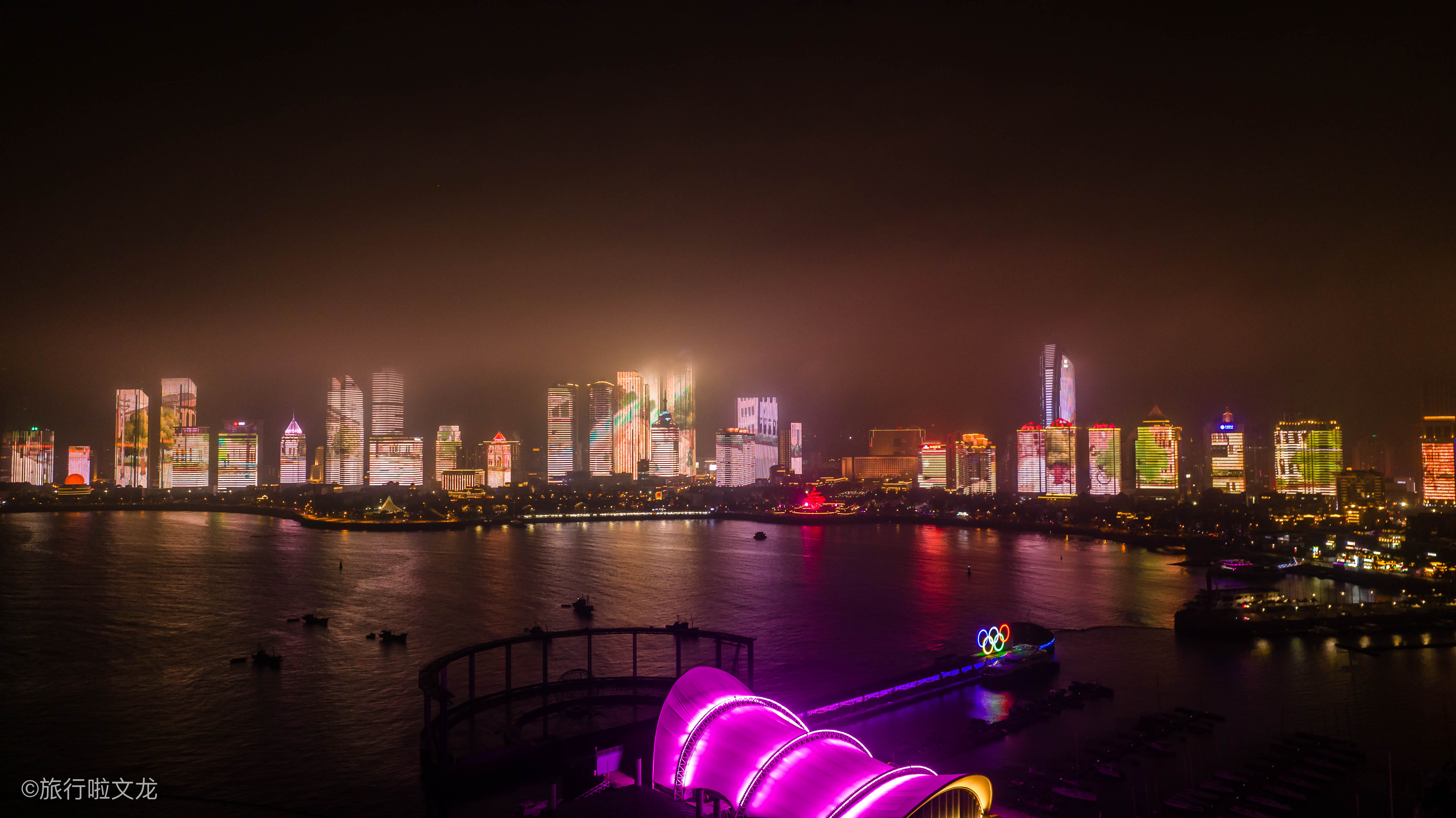 2021年国庆节青岛五四广场灯光秀,青岛灯光秀时间表2021五四广场