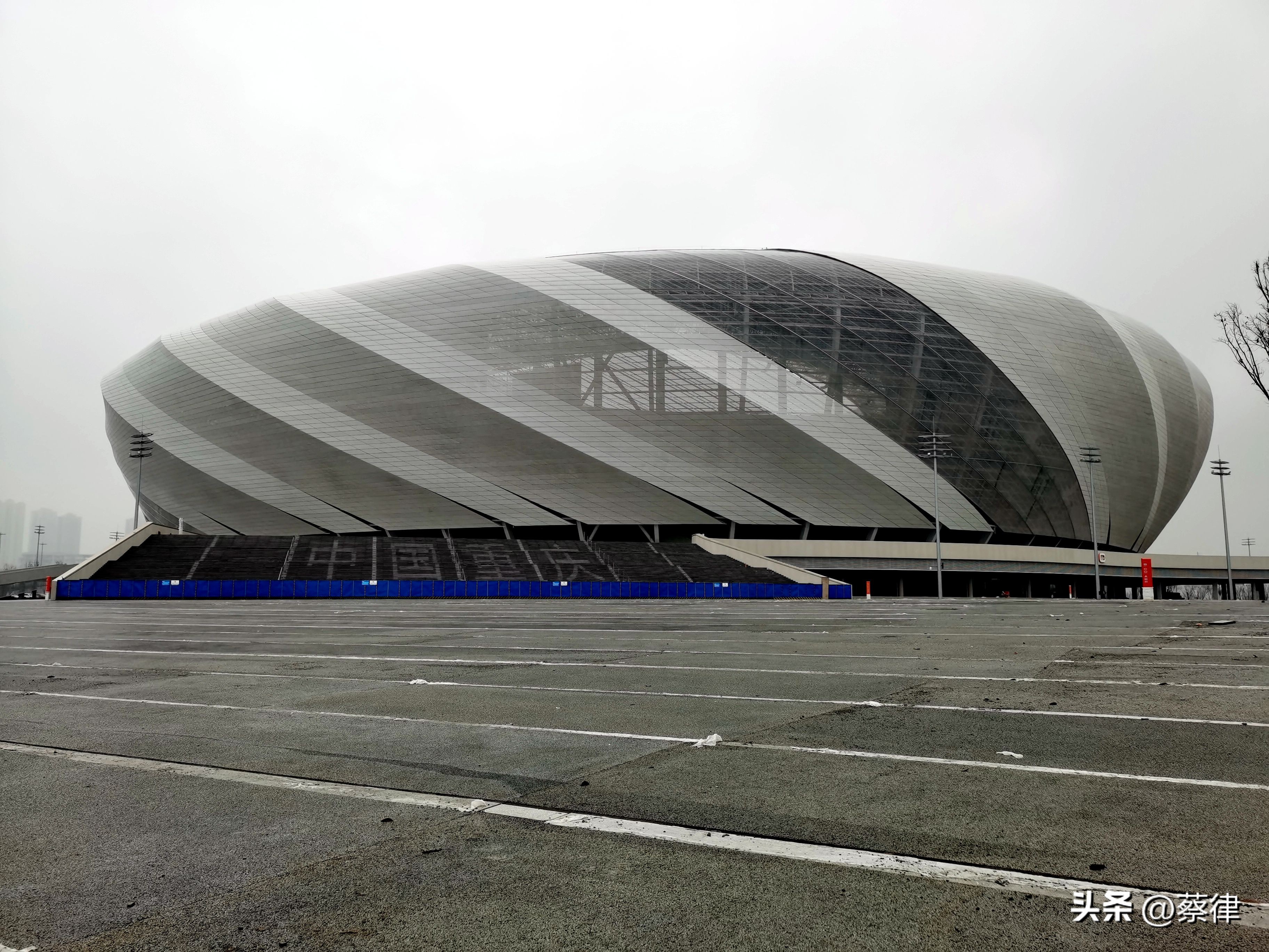 重庆超大足球场,重庆首座专业足球场设计