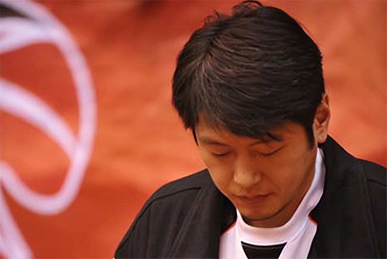 “亚洲蝶后”周雅菲：嫁给CBA二婚男，如今儿女双全堪称人生赢家