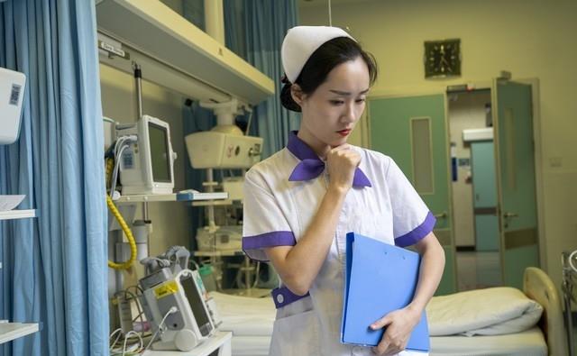 美女的下半身被瓶子刺穿,连医生都不敢相信这个事实!