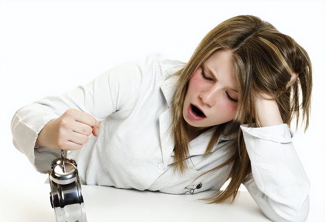 新龙甘消炎膏对痔术后疼痛及水肿的相关效性随机对照临床试验