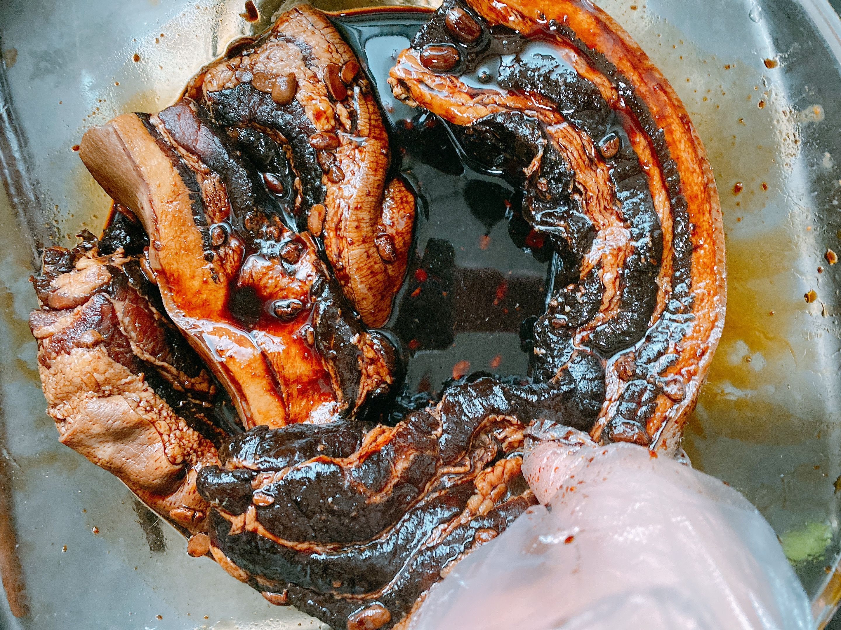 酱油肉还有哪些制作技巧,酱油肉的做法要不要带皮