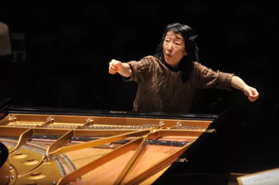 为什么内田光子是“莫扎特专家”，听她的演奏便知