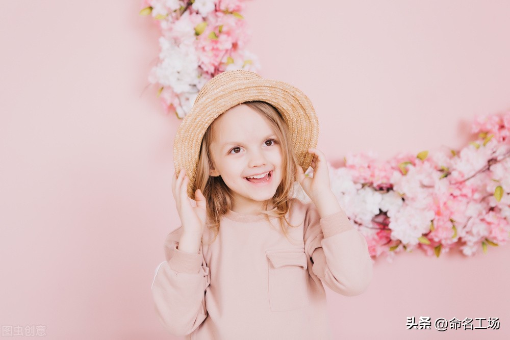 哪些诗句适合起名字,女孩取名带水带日月的最佳诗词